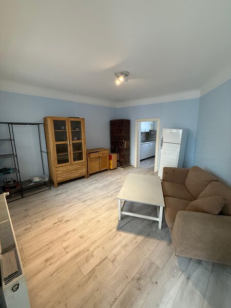 Iosia Piata Devei, Oradea