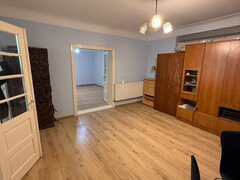 Iosia Piata Devei, Oradea